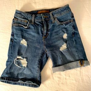 Joe’s Jeans shorts. Great condition.